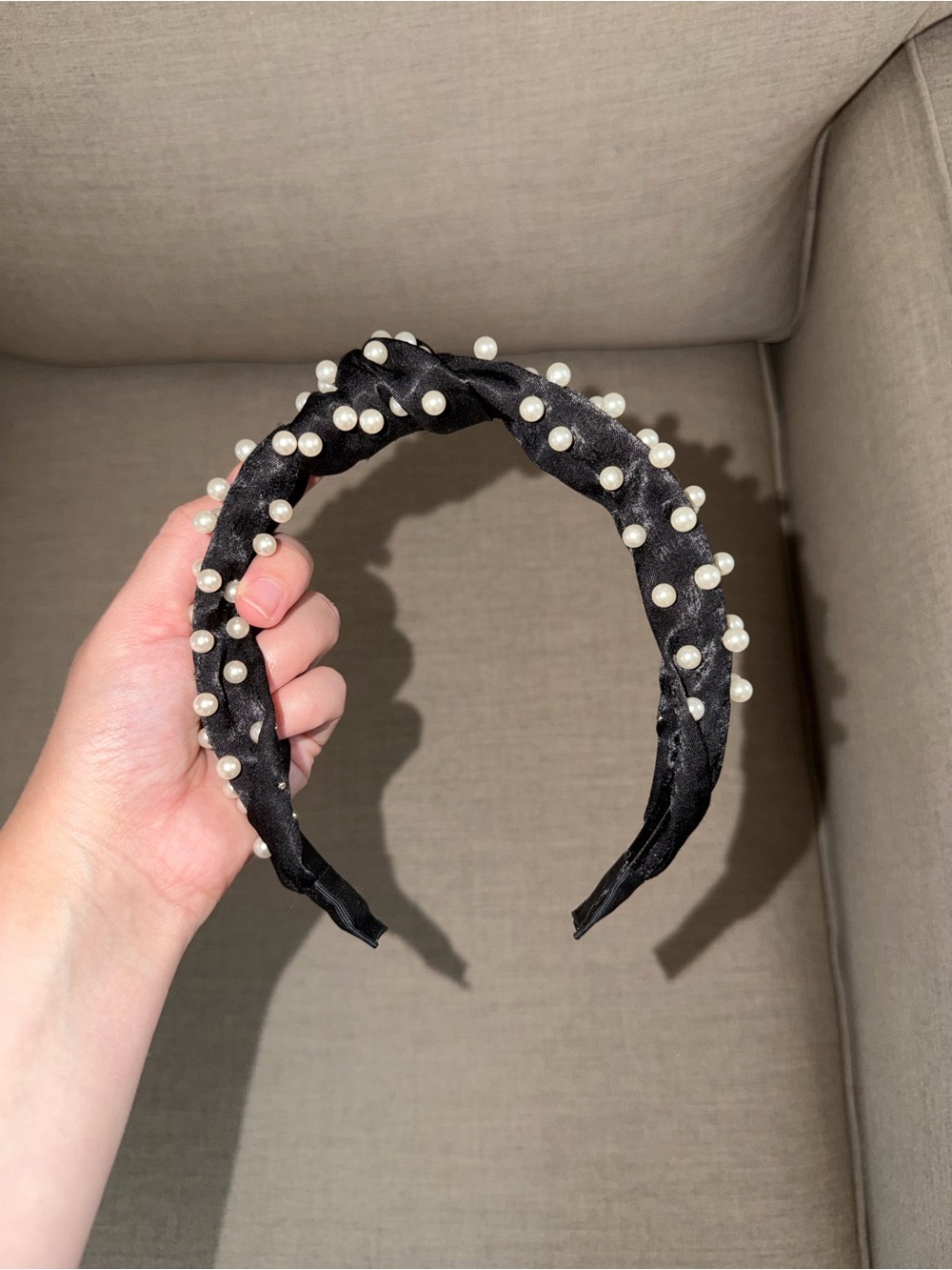 Black Pearl Embellished Knotted Headband